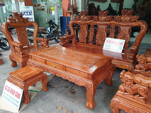 Bàn ghế Minh Quốc Nghê gỗ Hương Đá tay 12