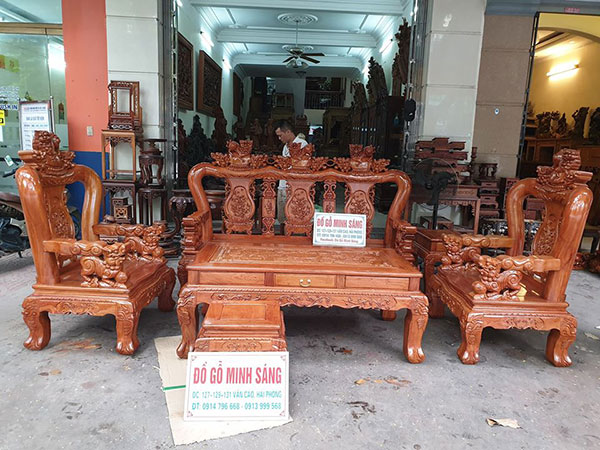 Bàn ghế Minh Quốc Nghê gỗ Hương Đá tay 12