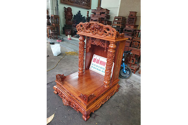 Ban Thần Tài trương Rồng gỗ Hương
